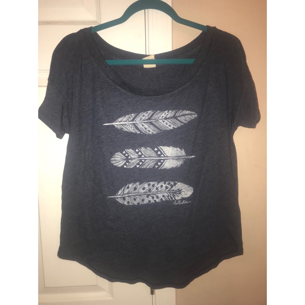 Hollister Feather Tee
